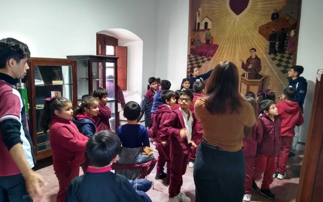 Bicentenario Esquiú. Niños del Colegio Virgen Niña descubren a Fray Mamerto Esquiú