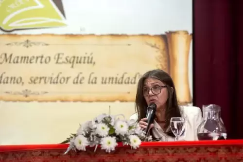 congreso-esquiu-catamarca-expositora-02-600
