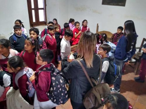 fraymamertoesquiu-visita-celda-alumnos-bicentenario (7)